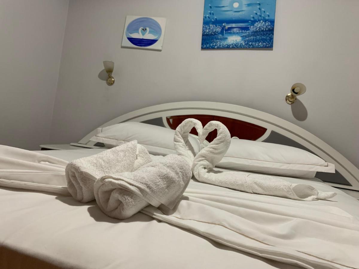 Kanina Hotel&Hostel Sarande Ngoại thất bức ảnh