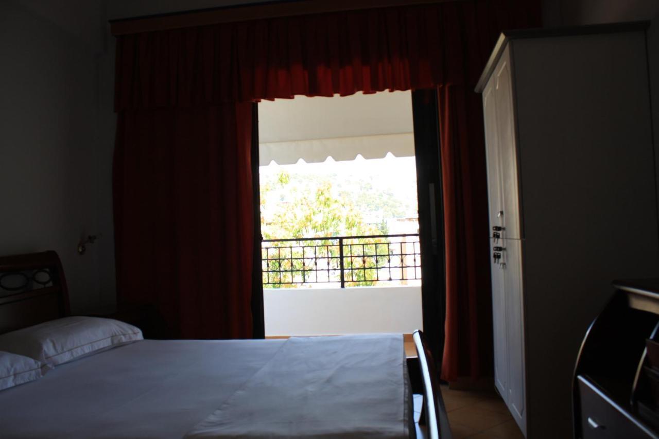 Kanina Hotel&Hostel Sarande Ngoại thất bức ảnh
