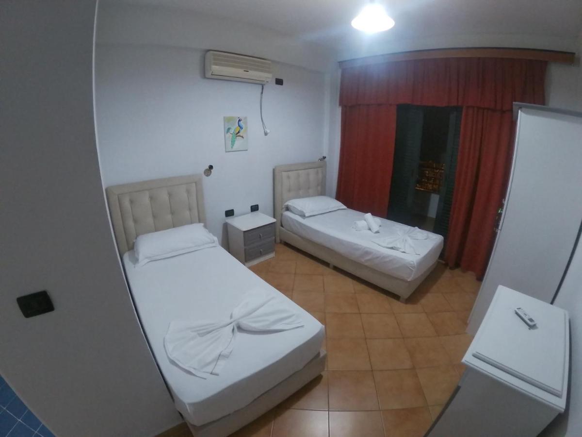 Kanina Hotel&Hostel Sarande Ngoại thất bức ảnh