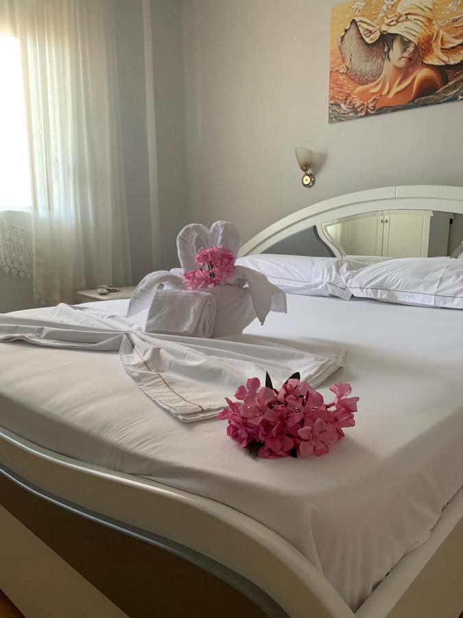 Kanina Hotel&Hostel Sarande Ngoại thất bức ảnh